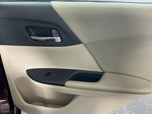 Used 2016 Honda Accord LX image 11