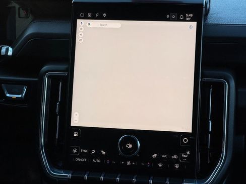 Used 2025 GMC Yukon XL Denali image 17