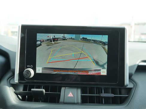 Certified 2025 Toyota RAV4 LE image 36