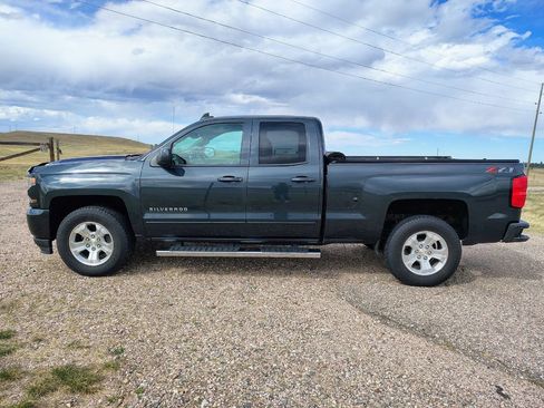 Used 2019 Chevrolet Silverado 1500 LT w/ All Star Edition image 2