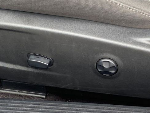 Used 2018 Dodge Challenger R/T w/ Blacktop Package image 8