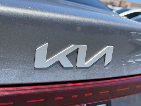 Used 2024 Kia Forte LXS FWD image 10