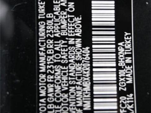 Used 2019 Toyota C-HR LE image 4