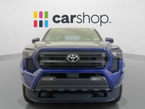 Used 2024 Toyota Tacoma SR5 AWD/4WD image 8