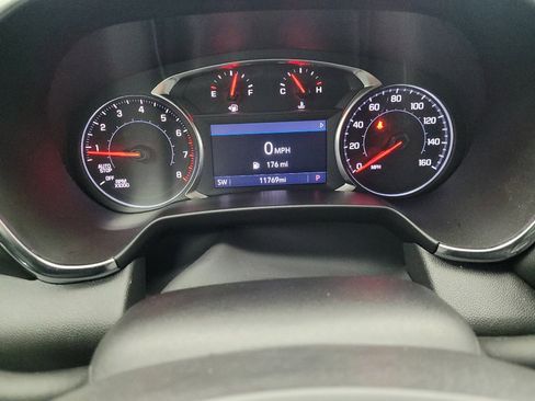 Used 2024 Chevrolet Blazer LT w/ Convenience Package FWD image 23