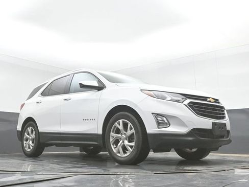 Used 2020 Chevrolet Equinox LT FWD image 27