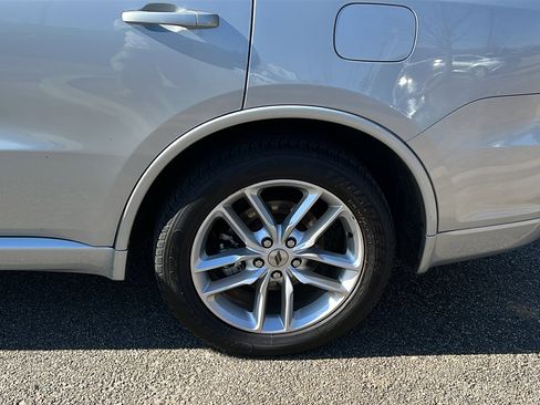 Used 2023 Dodge Durango GT image 12