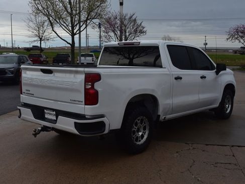 Used 2022 Chevrolet Silverado 1500 Custom image 5