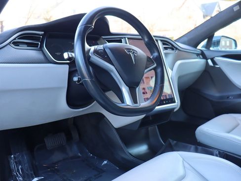 Used 2016 Tesla Model S 85D image 10