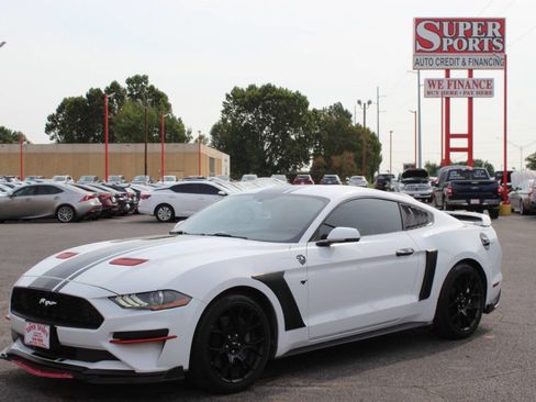 Used 2019 Ford Mustang Premium w/ Ecoboost Performance Package RWD image 7