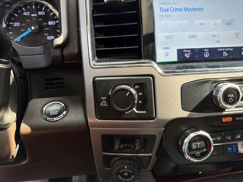 Used 2022 Ford F250 King Ranch w/ King Ranch Ultimate Package AWD/4WD image 34