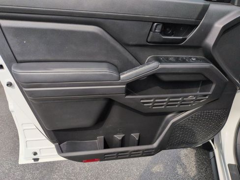 Used 2024 Toyota Tacoma SR image 10