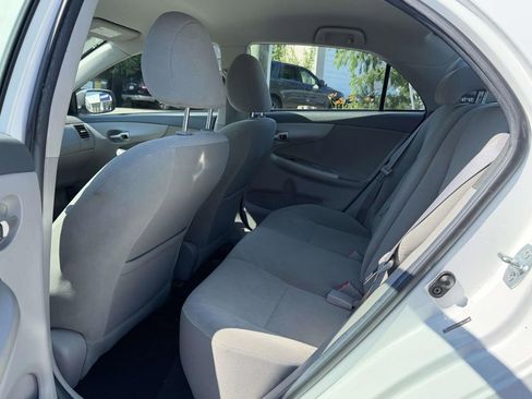 Used 2010 Toyota Corolla LE FWD image 11