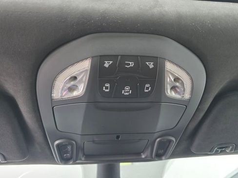 New 2026 Chrysler Pacifica Pinnacle image 19