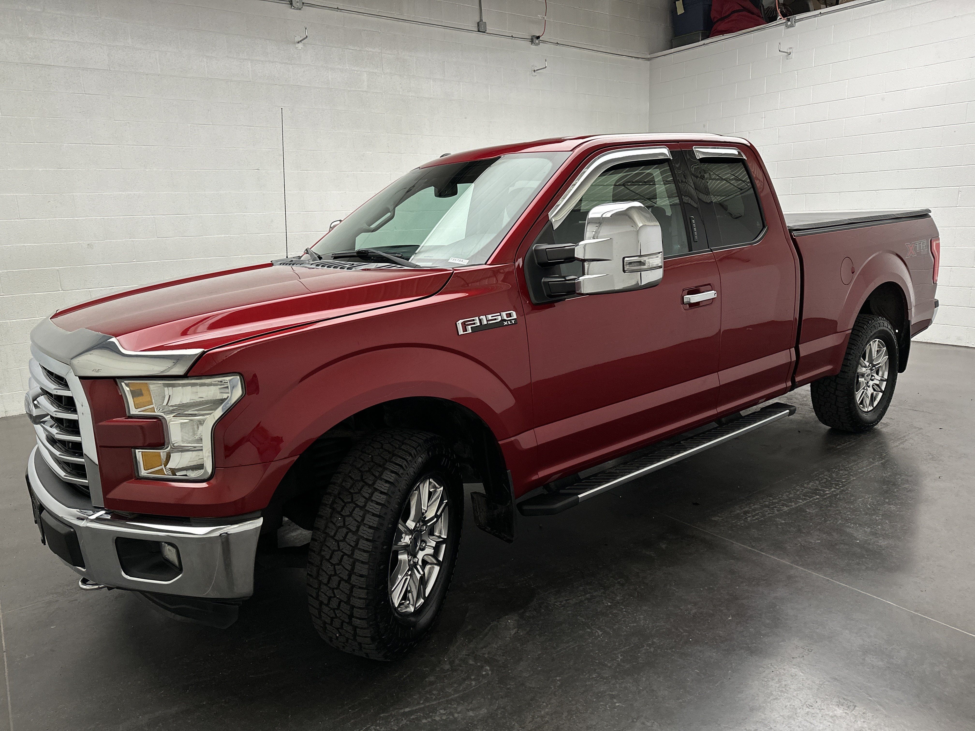 Used 2016 Ford F150 XLT w/ Equipment Group 301A Mid AWD/4WD image 4