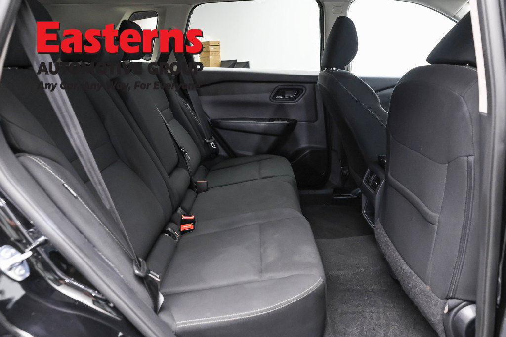 Used 2024 Nissan Rogue S AWD/4WD image 25