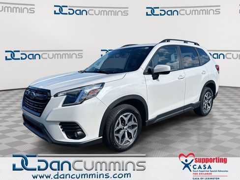 Used 2024 Subaru Forester Premium AWD/4WD image 1