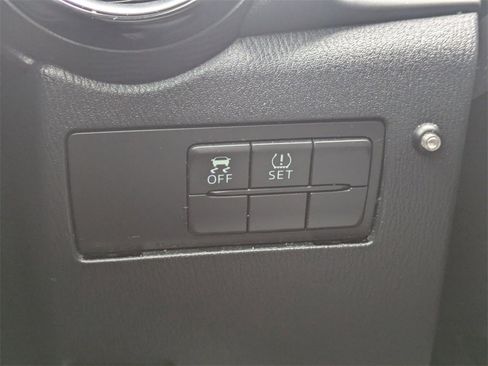 Used 2018 Toyota Yaris iA image 23