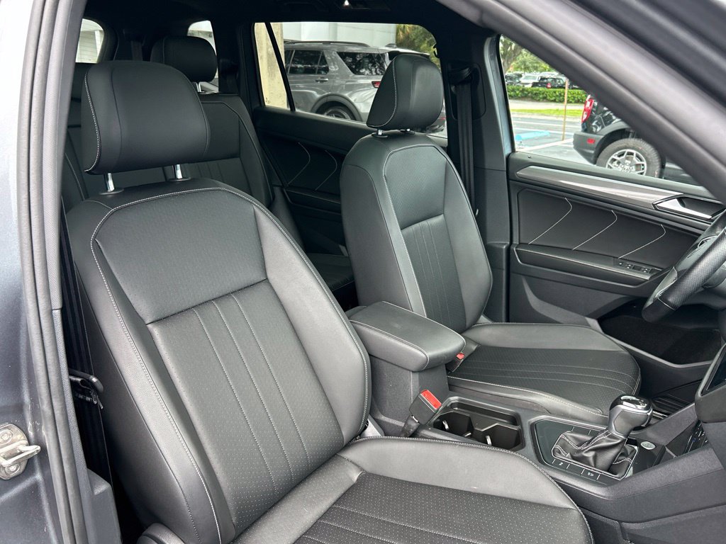 Used 2023 Volkswagen Tiguan SE R-Line FWD image 44