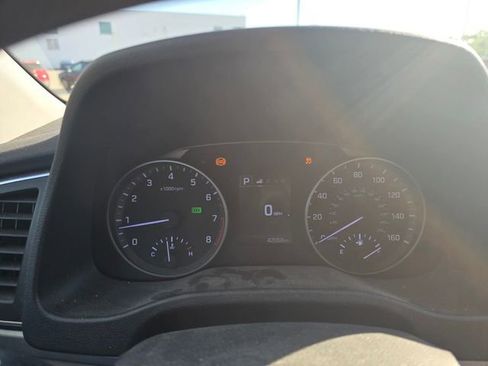 Used 2018 Hyundai Elantra SEL FWD image 15
