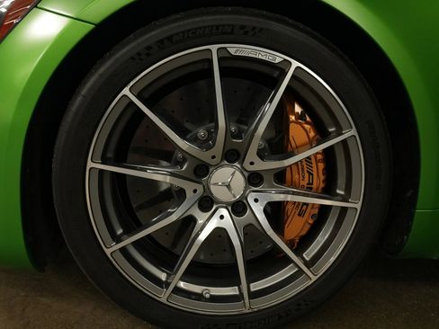 Used 2018 Mercedes-Benz AMG GT R image 18