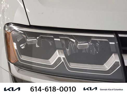Used 2018 Volkswagen Atlas SEL AWD/4WD image 14