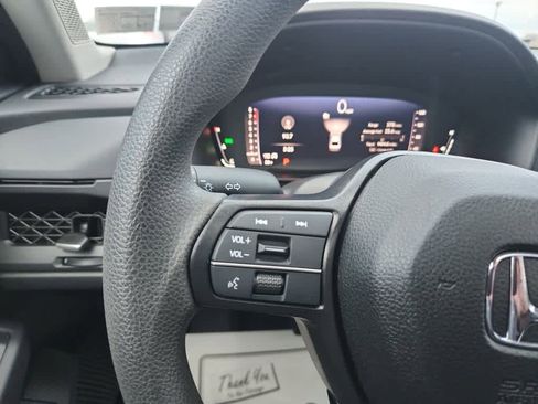 Certified 2025 Honda Accord SE image 28