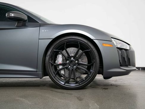 Used 2017 Audi R8 V10 plus AWD/4WD image 11
