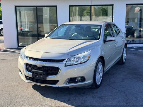Used 2015 Chevrolet Malibu LT FWD image 10