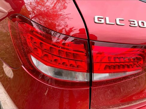 Used 2017 Mercedes-Benz GLC 300 4MATIC image 29