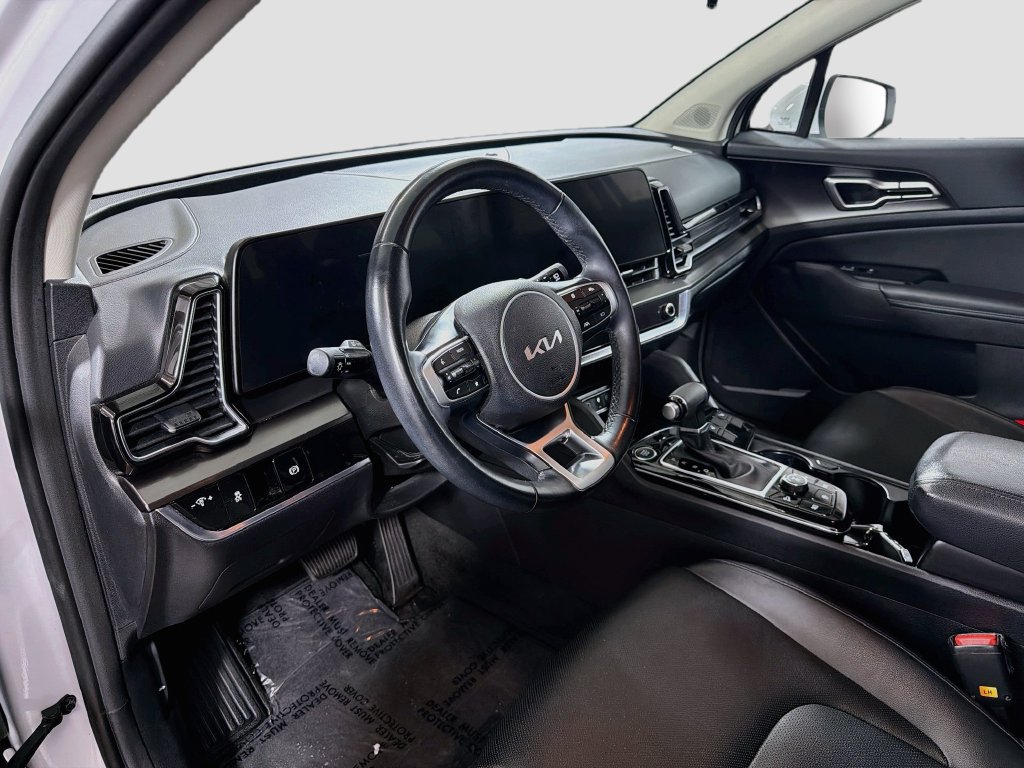 Used 2024 Kia Sportage EX AWD/4WD image 11