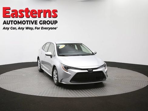 Used 2022 Toyota Corolla LE FWD image 49