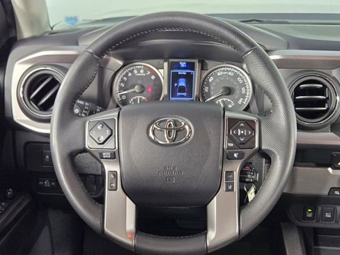 Used 2022 Toyota Tacoma SR5 w/ Technology Package RWD image 22