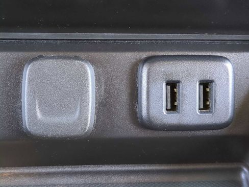 Used 2019 Chevrolet Tahoe Premier image 21