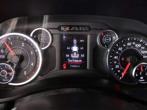 Used 2025 RAM 2500 Big Horn AWD/4WD image 4
