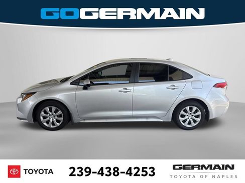 Used 2025 Toyota Corolla LE FWD image 3