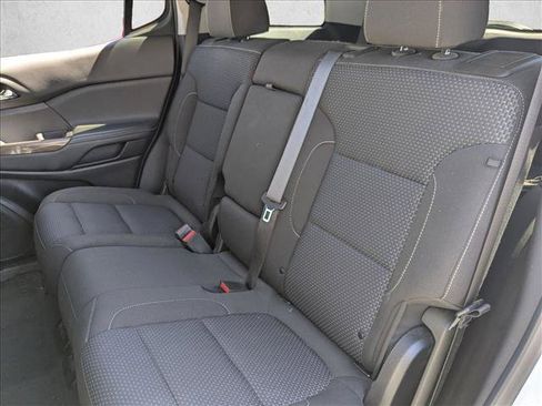 Used 2020 GMC Acadia SLE w/ LPO, Cargo Package FWD image 19