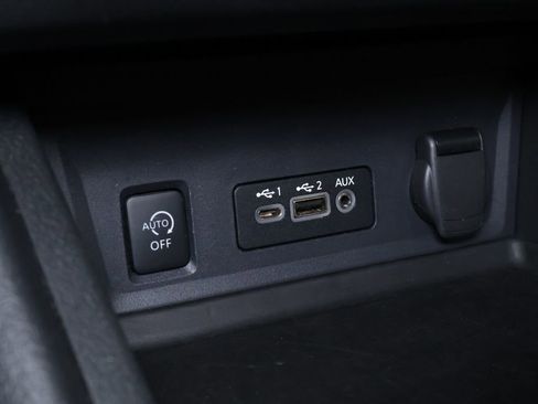 Used 2024 Nissan Sentra SV image 28