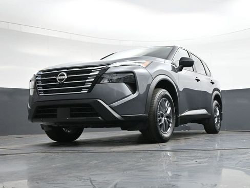 Used 2026 Nissan Rogue S image 42