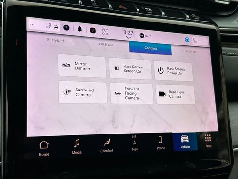 New 2023 Jeep Grand Cherokee 4WD 4xe w/ Luxury Tech Group II image 59