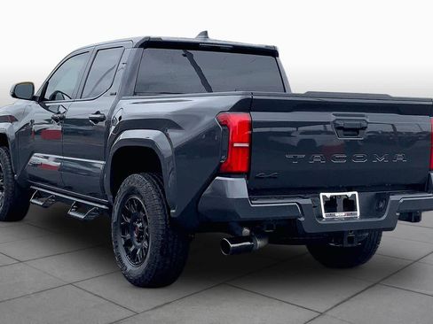 Used 2026 Toyota Tacoma SR5 AWD/4WD image 12