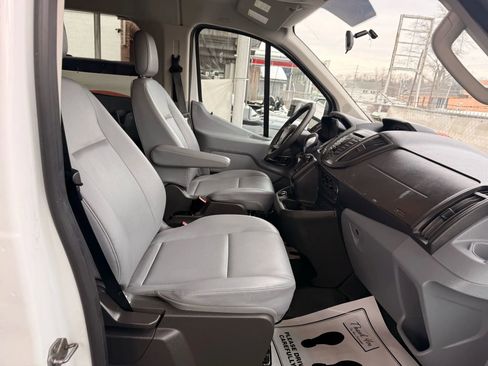 Used 2019 Ford Transit 150 XL image 19