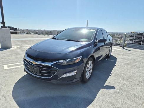 Used 2020 Chevrolet Malibu LT FWD image 1