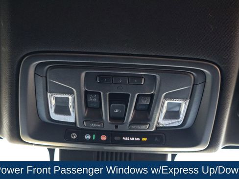 Used 2024 Chevrolet Silverado 1500 ZR2 w/ Technology Package image 15