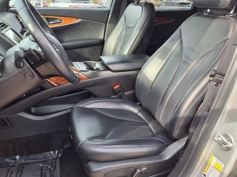 Used 2018 Lincoln MKX Select w/ Select Plus Package image 23