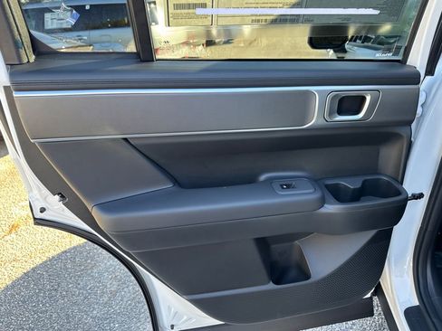 New 2026 Hyundai Santa Fe SE image 12