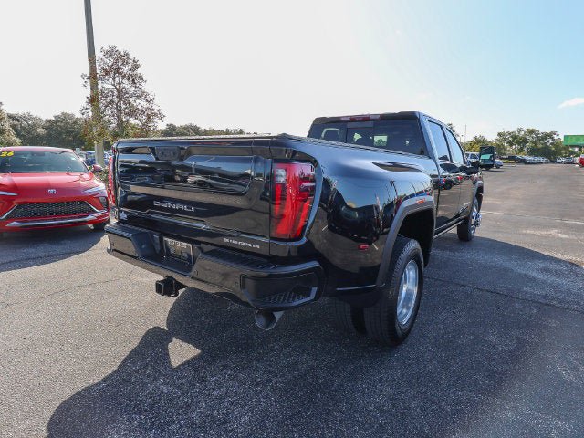 Used 2024 GMC Sierra 3500 Denali w/ Denali Reserve Package AWD/4WD image 9