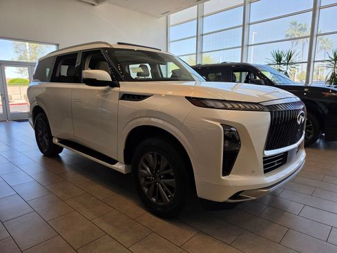 Used 2026 INFINITI QX80 Pure AWD/4WD image 7