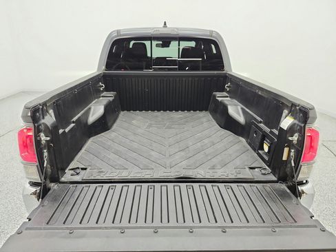 Used 2023 Toyota Tacoma TRD Off-Road AWD/4WD image 20