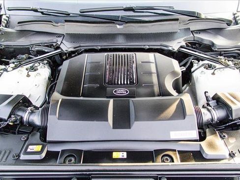 Used 2018 Land Rover Range Rover HSE image 28